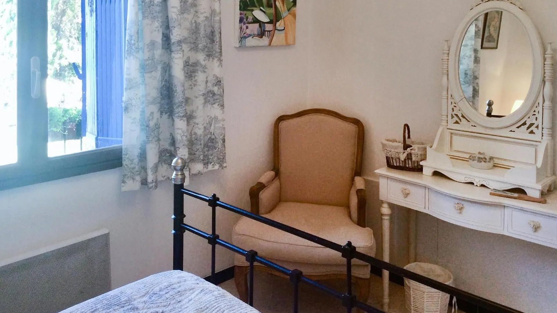 Lovely Home In Lorgues With Outdoor Swimming Pool 0*,