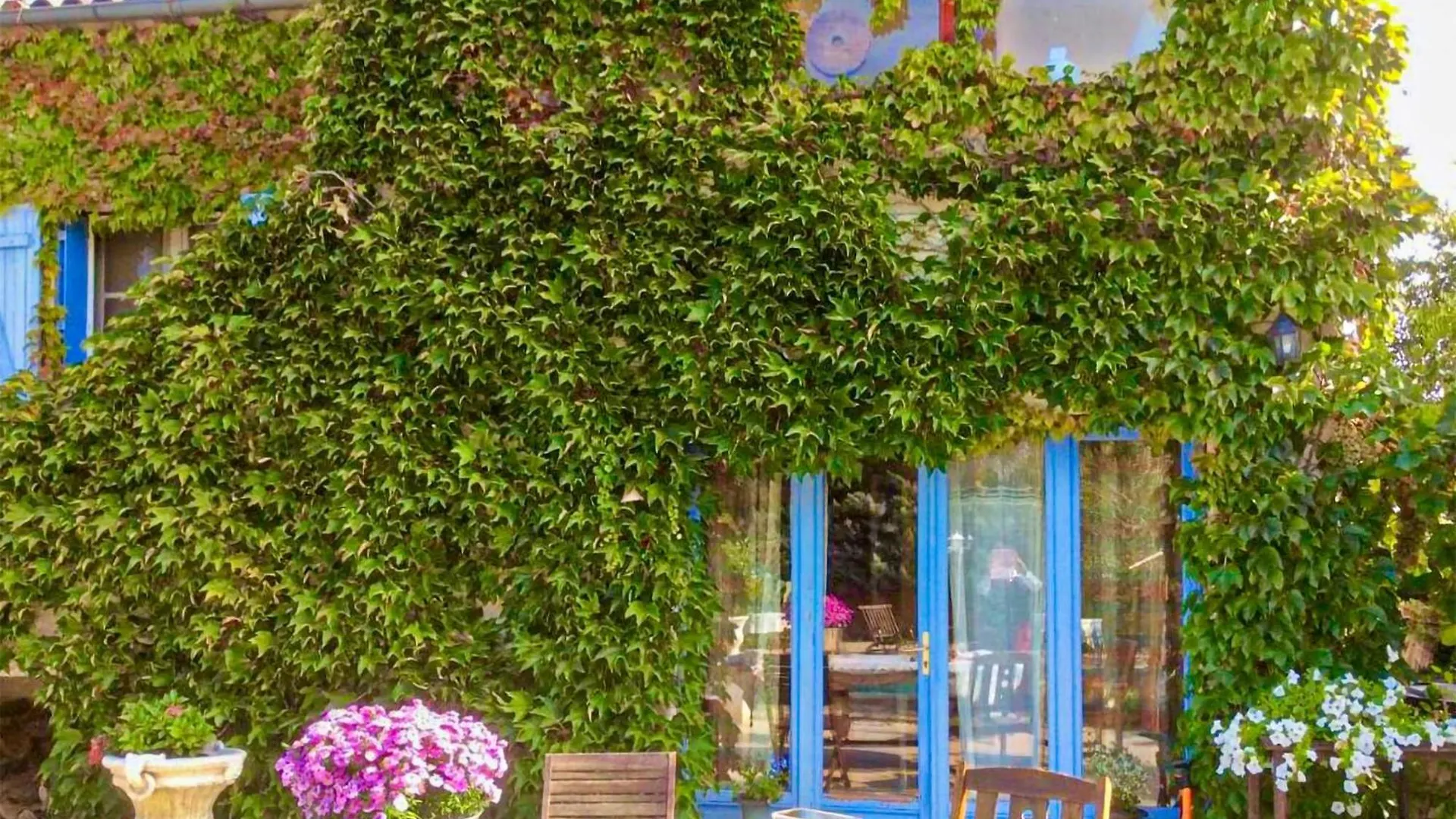 Lovely Home In Lorgues With Outdoor Swimming Pool France